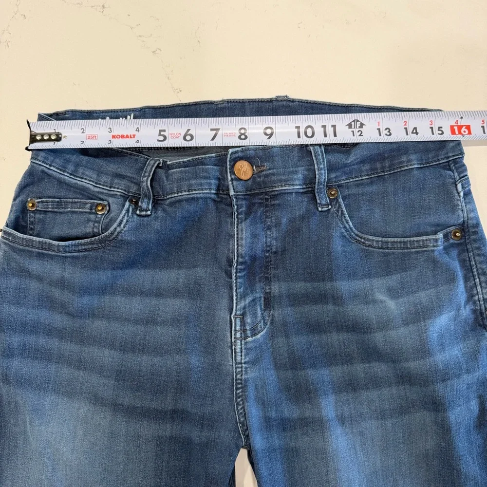 Mugsy Men’s Fulton Casual Fit Blue Jeans  36x26